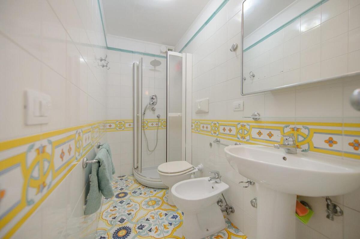 Villa Amalu Capri Piscina E Giardino Exterior foto